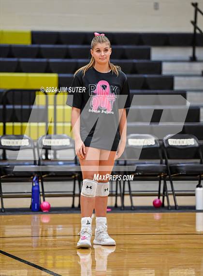 Thumbnail 1 in Giddings vs Caldwell photogallery.