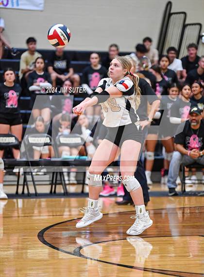 Thumbnail 2 in Giddings vs Caldwell photogallery.