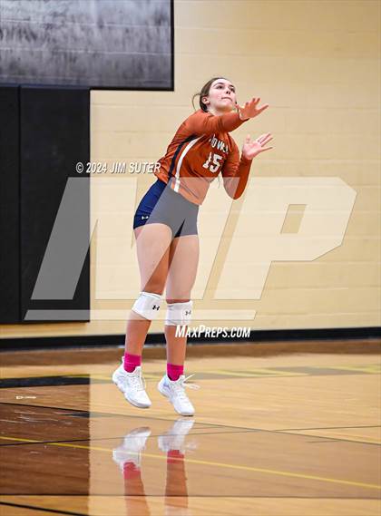 Thumbnail 3 in Giddings vs Caldwell photogallery.