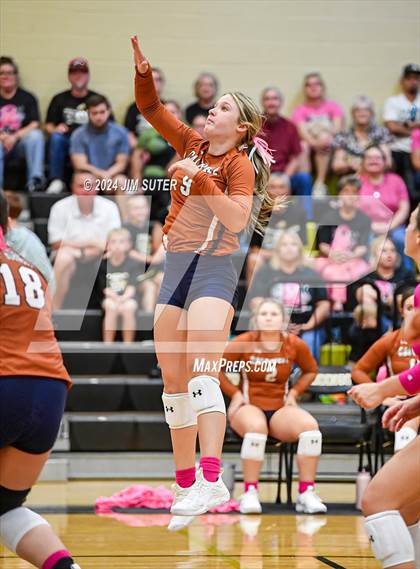 Thumbnail 2 in Giddings vs Caldwell photogallery.