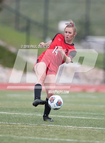 Thumbnail 1 in Glenwood Springs vs. Valor Christian (CHSAA 4A Semi-Final) photogallery.