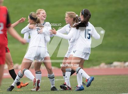 Thumbnail 2 in Glenwood Springs vs. Valor Christian (CHSAA 4A Semi-Final) photogallery.