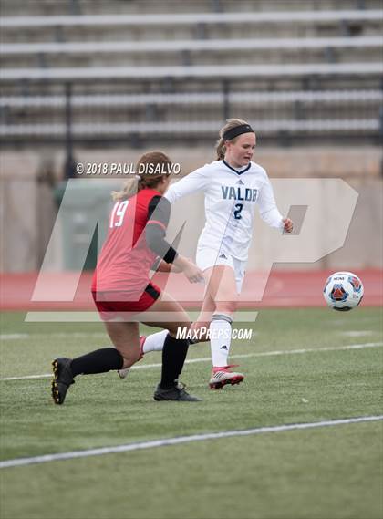 Thumbnail 2 in Glenwood Springs vs. Valor Christian (CHSAA 4A Semi-Final) photogallery.