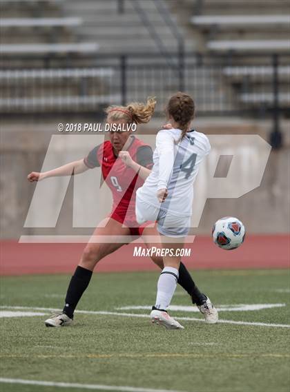 Thumbnail 3 in Glenwood Springs vs. Valor Christian (CHSAA 4A Semi-Final) photogallery.