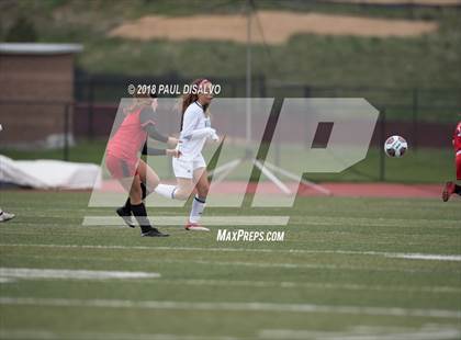 Thumbnail 3 in Glenwood Springs vs. Valor Christian (CHSAA 4A Semi-Final) photogallery.
