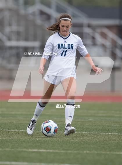 Thumbnail 2 in Glenwood Springs vs. Valor Christian (CHSAA 4A Semi-Final) photogallery.