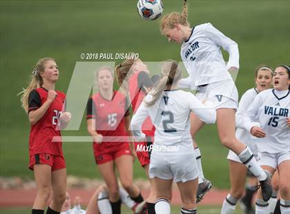 Thumbnail 2 in Glenwood Springs vs. Valor Christian (CHSAA 4A Semi-Final) photogallery.