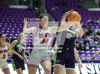 Thumbnail 3 in Timpanogos vs. Springville (UHSAA 5A Quarterfinal) photogallery.