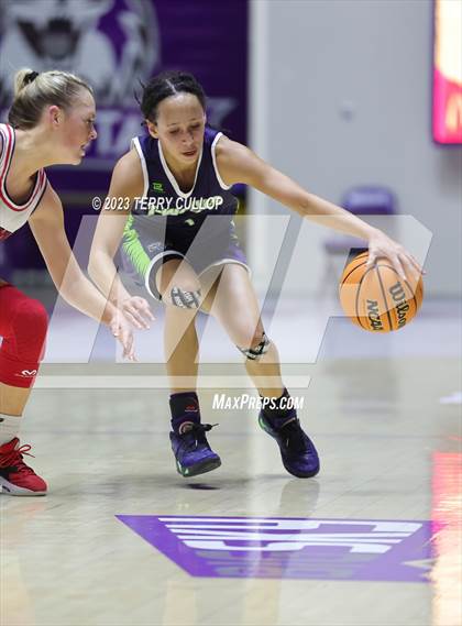 Thumbnail 3 in Timpanogos vs. Springville (UHSAA 5A Quarterfinal) photogallery.