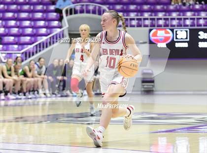 Thumbnail 3 in Timpanogos vs. Springville (UHSAA 5A Quarterfinal) photogallery.