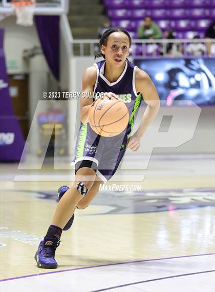 Thumbnail 3 in Timpanogos vs. Springville (UHSAA 5A Quarterfinal) photogallery.