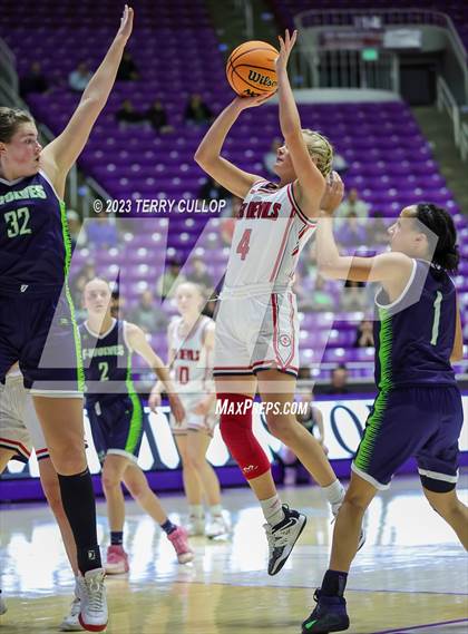 Thumbnail 3 in Timpanogos vs. Springville (UHSAA 5A Quarterfinal) photogallery.