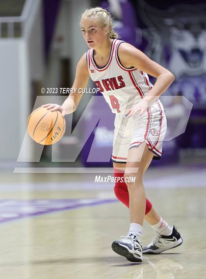 Thumbnail 1 in Timpanogos vs. Springville (UHSAA 5A Quarterfinal) photogallery.