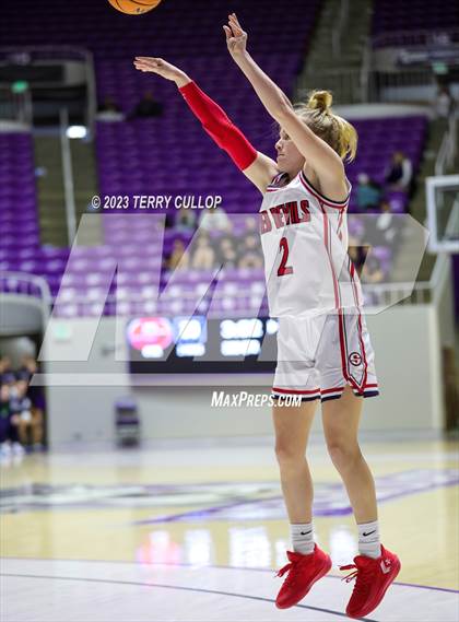 Thumbnail 1 in Timpanogos vs. Springville (UHSAA 5A Quarterfinal) photogallery.
