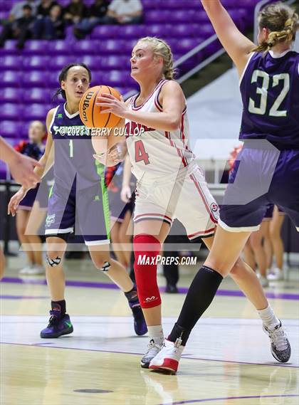 Thumbnail 2 in Timpanogos vs. Springville (UHSAA 5A Quarterfinal) photogallery.