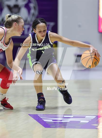 Thumbnail 1 in Timpanogos vs. Springville (UHSAA 5A Quarterfinal) photogallery.