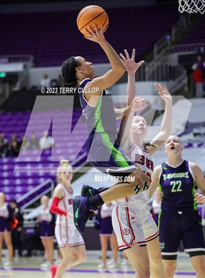 Thumbnail 3 in Timpanogos vs. Springville (UHSAA 5A Quarterfinal) photogallery.
