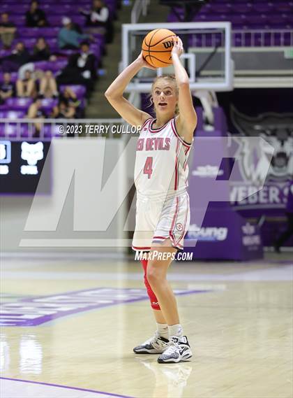 Thumbnail 1 in Timpanogos vs. Springville (UHSAA 5A Quarterfinal) photogallery.