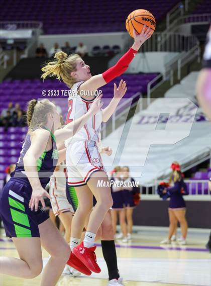 Thumbnail 2 in Timpanogos vs. Springville (UHSAA 5A Quarterfinal) photogallery.