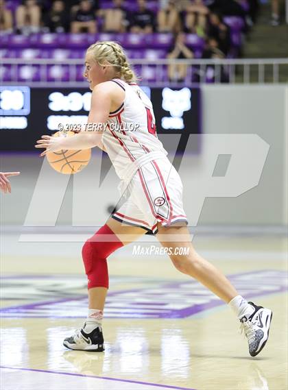 Thumbnail 3 in Timpanogos vs. Springville (UHSAA 5A Quarterfinal) photogallery.