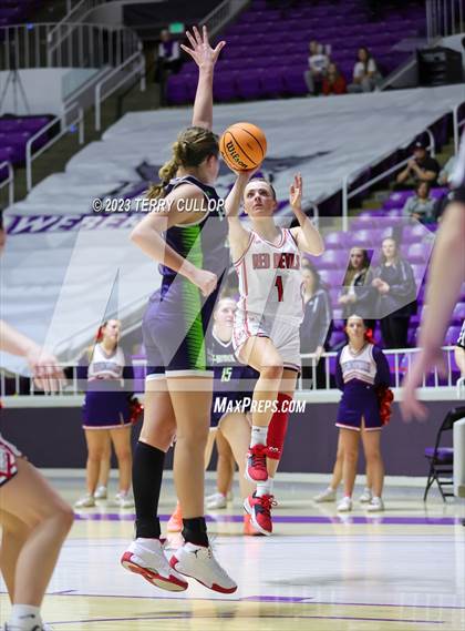 Thumbnail 1 in Timpanogos vs. Springville (UHSAA 5A Quarterfinal) photogallery.