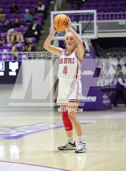 Thumbnail 2 in Timpanogos vs. Springville (UHSAA 5A Quarterfinal) photogallery.