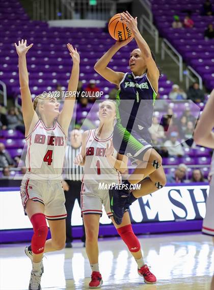 Thumbnail 1 in Timpanogos vs. Springville (UHSAA 5A Quarterfinal) photogallery.