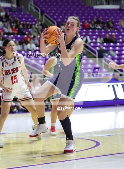 Thumbnail 2 in Timpanogos vs. Springville (UHSAA 5A Quarterfinal) photogallery.