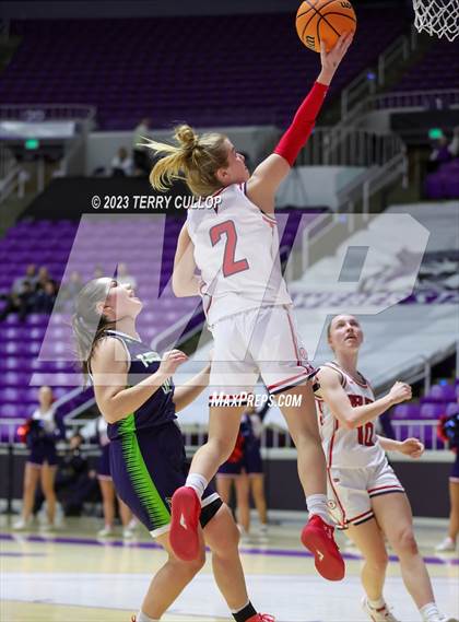 Thumbnail 3 in Timpanogos vs. Springville (UHSAA 5A Quarterfinal) photogallery.