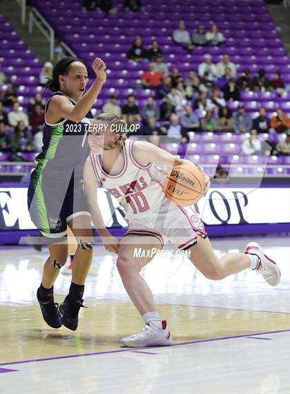 Thumbnail 1 in Timpanogos vs. Springville (UHSAA 5A Quarterfinal) photogallery.