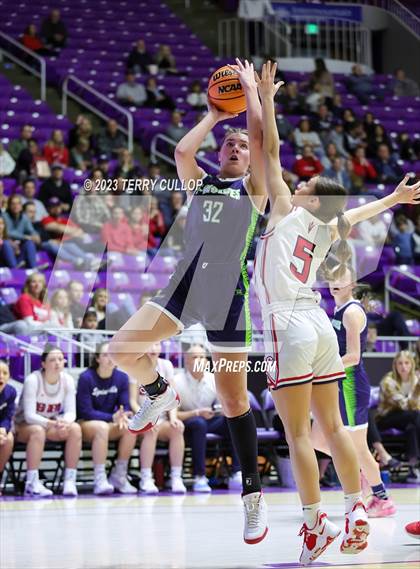 Thumbnail 2 in Timpanogos vs. Springville (UHSAA 5A Quarterfinal) photogallery.