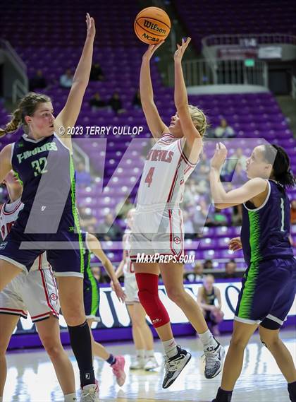 Thumbnail 2 in Timpanogos vs. Springville (UHSAA 5A Quarterfinal) photogallery.