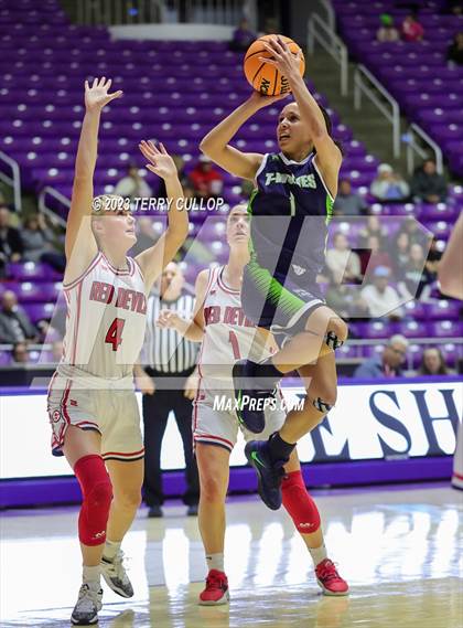 Thumbnail 3 in Timpanogos vs. Springville (UHSAA 5A Quarterfinal) photogallery.