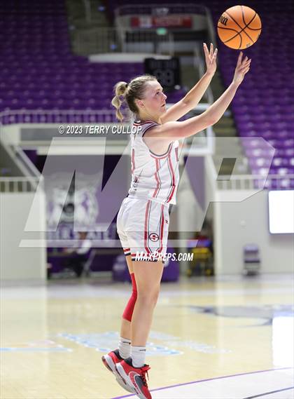 Thumbnail 1 in Timpanogos vs. Springville (UHSAA 5A Quarterfinal) photogallery.