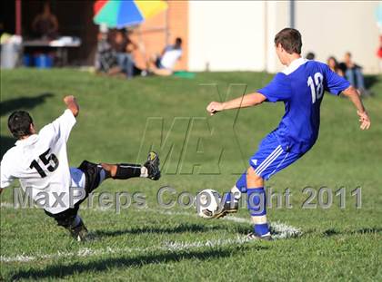 Thumbnail 3 in Capital Christian vs Mesa Verde photogallery.