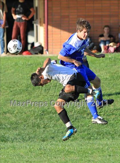 Thumbnail 3 in Capital Christian vs Mesa Verde photogallery.