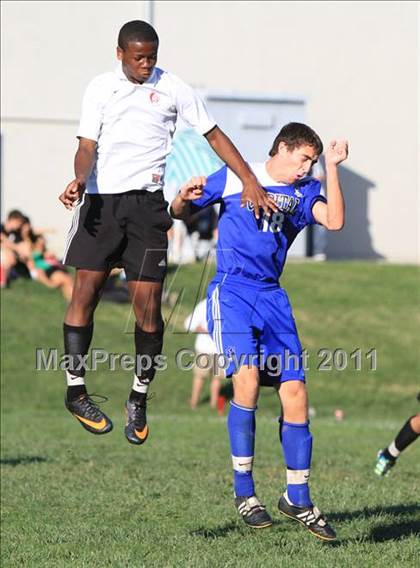 Thumbnail 3 in Capital Christian vs Mesa Verde photogallery.