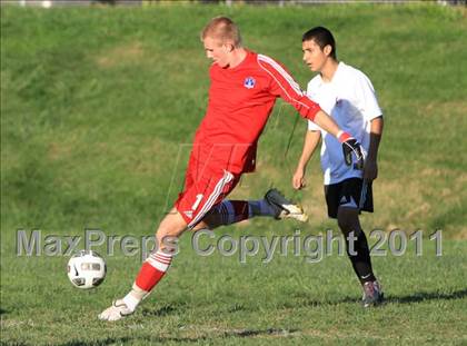 Thumbnail 3 in Capital Christian vs Mesa Verde photogallery.