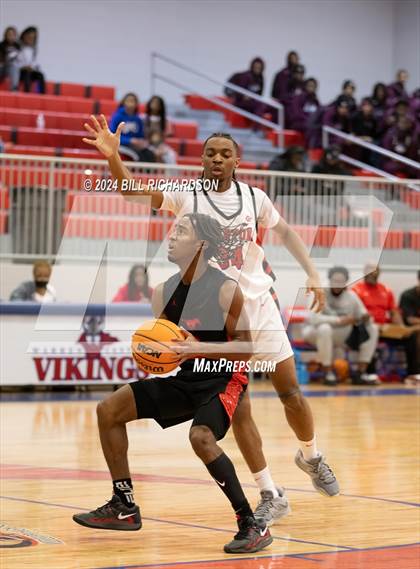 Thumbnail 3 in Clinton vs. Center Hill (River City Classic Tournament) photogallery.