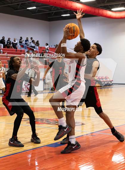 Thumbnail 1 in Clinton vs. Center Hill (River City Classic Tournament) photogallery.