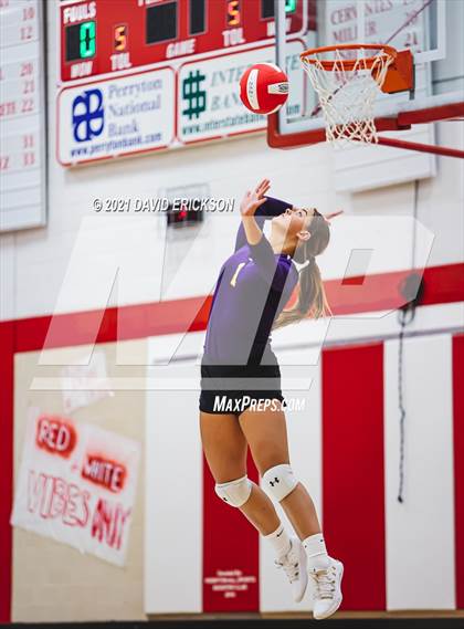 Thumbnail 2 in Miami @ Perryton photogallery.