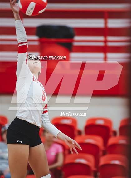 Thumbnail 3 in Miami @ Perryton photogallery.