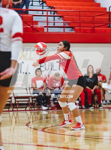 Thumbnail 2 in Miami @ Perryton photogallery.
