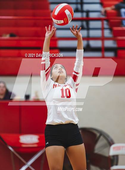 Thumbnail 1 in Miami @ Perryton photogallery.