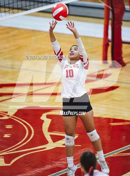 Thumbnail 1 in Miami @ Perryton photogallery.