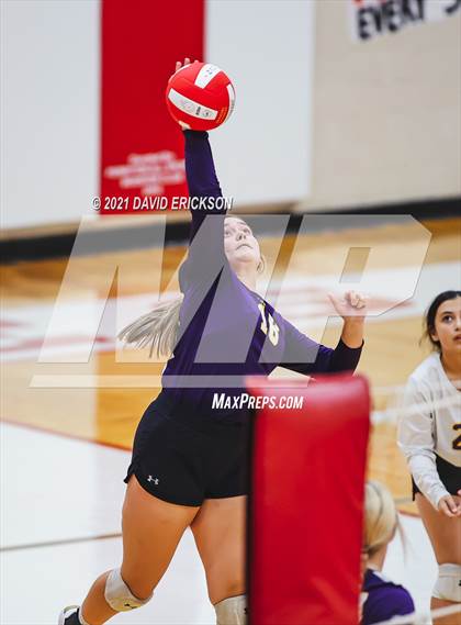 Thumbnail 2 in Miami @ Perryton photogallery.