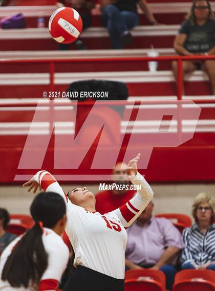 Thumbnail 2 in Miami @ Perryton photogallery.