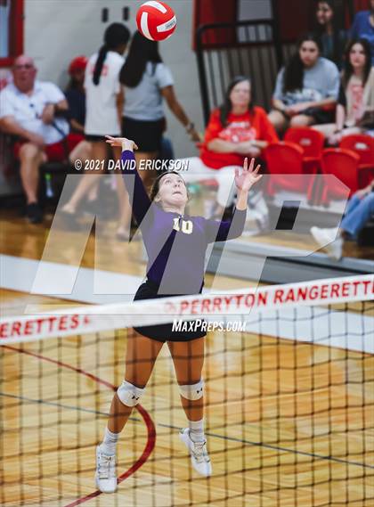 Thumbnail 1 in Miami @ Perryton photogallery.