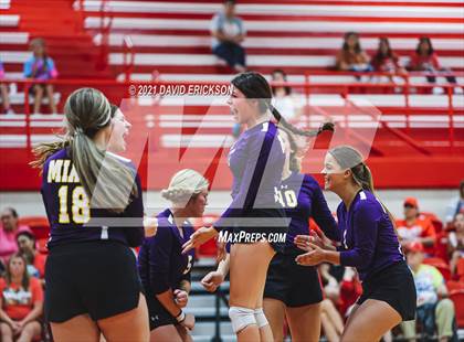 Thumbnail 2 in Miami @ Perryton photogallery.