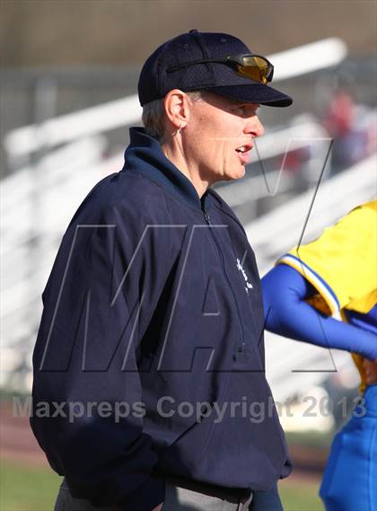 Thumbnail 3 in Shawnee vs Buena photogallery.